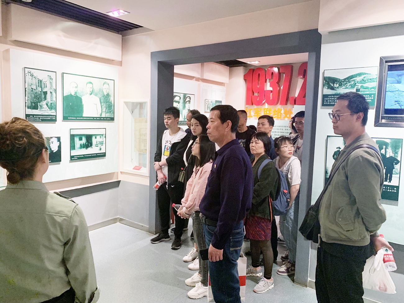 第二黨支部開(kāi)展 “不忘初心，牢記使命”主題黨日活動(dòng)