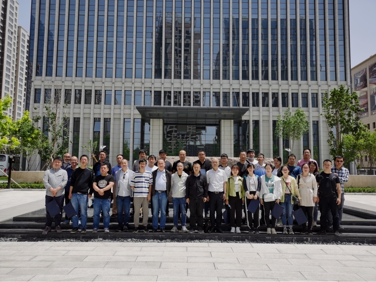 尋科研足跡，解行業(yè)難題 ——記延安新區(qū)科研項(xiàng)目現(xiàn)場(chǎng)觀摩會(huì)