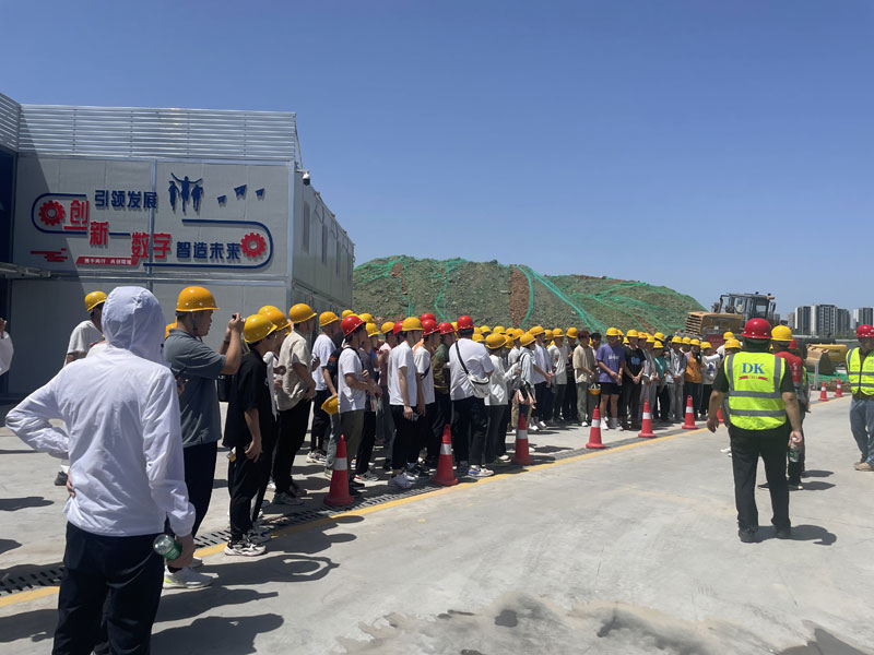 用實踐助力青年學子發(fā)展推動校企合作 ——西安科技大學師生前往我院重點項目現(xiàn)場實踐教學